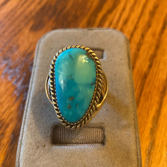 SALE! Navaho Turquoise Ring - Picture 1 of 6